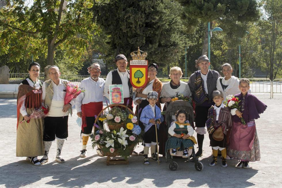 Grupos de la Ofrenda del Pilar 2021. Grupo Sabiñán