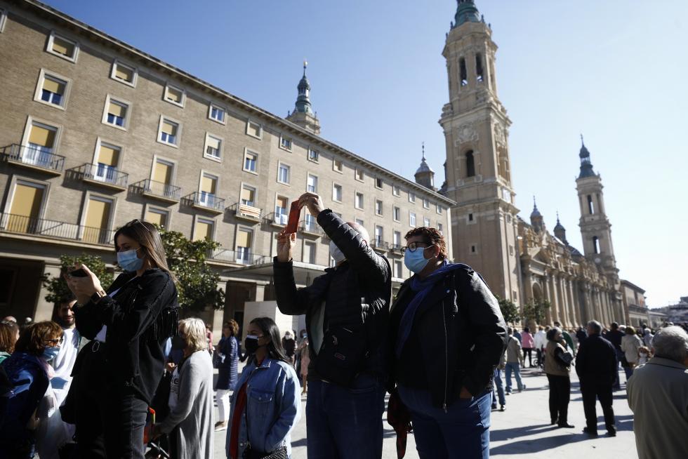 Ambiente en la plaza del Pilar al día siguiente de la Ofrenda de Flores.