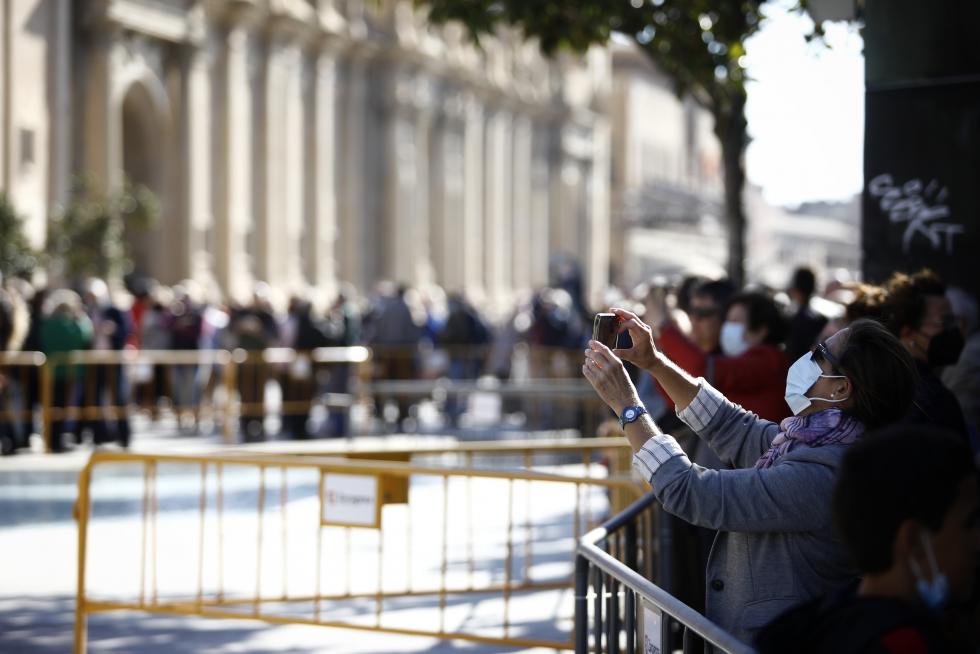 Ambiente en la plaza del Pilar al día siguiente de la Ofrenda de Flores.