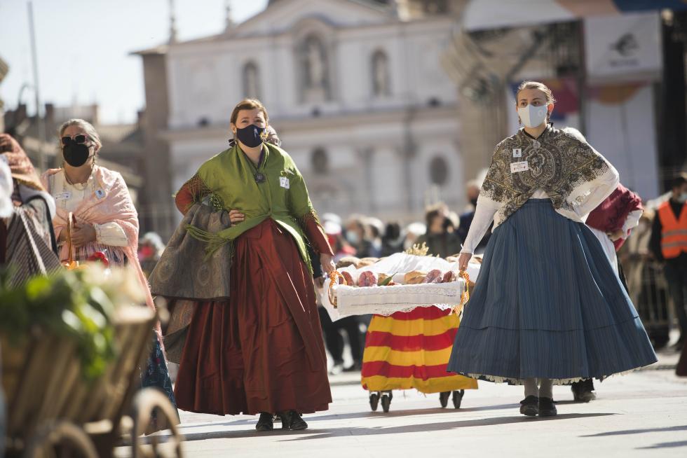 Ofrenda de Frutos del Pilar 21