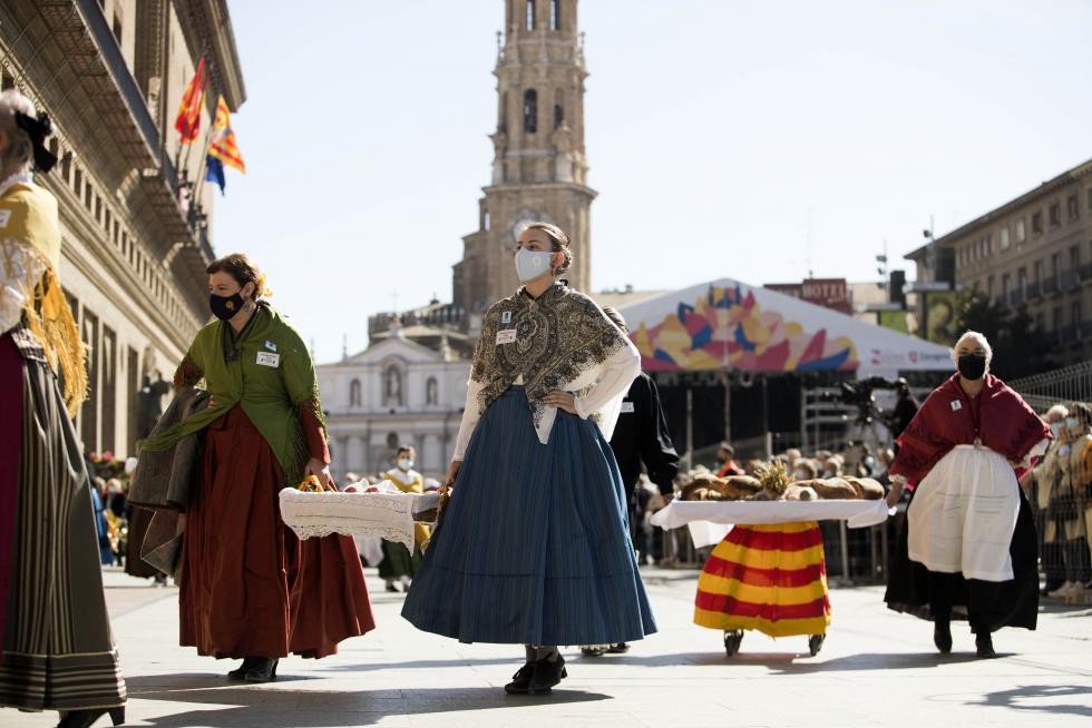 Ofrenda de Frutos del Pilar 21