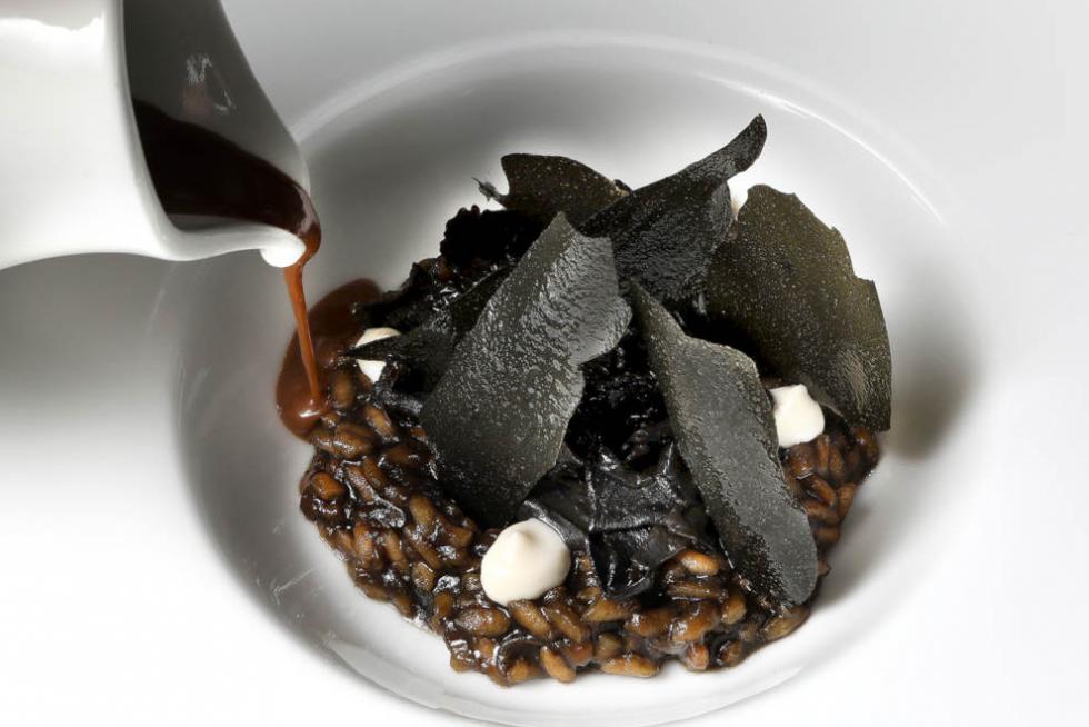 Arroz cremoso de café con trompetillas de Gayarre.
