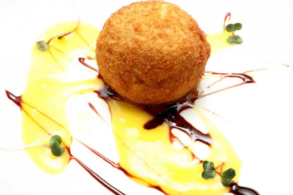 Croqueta de ternasco de Tatín.