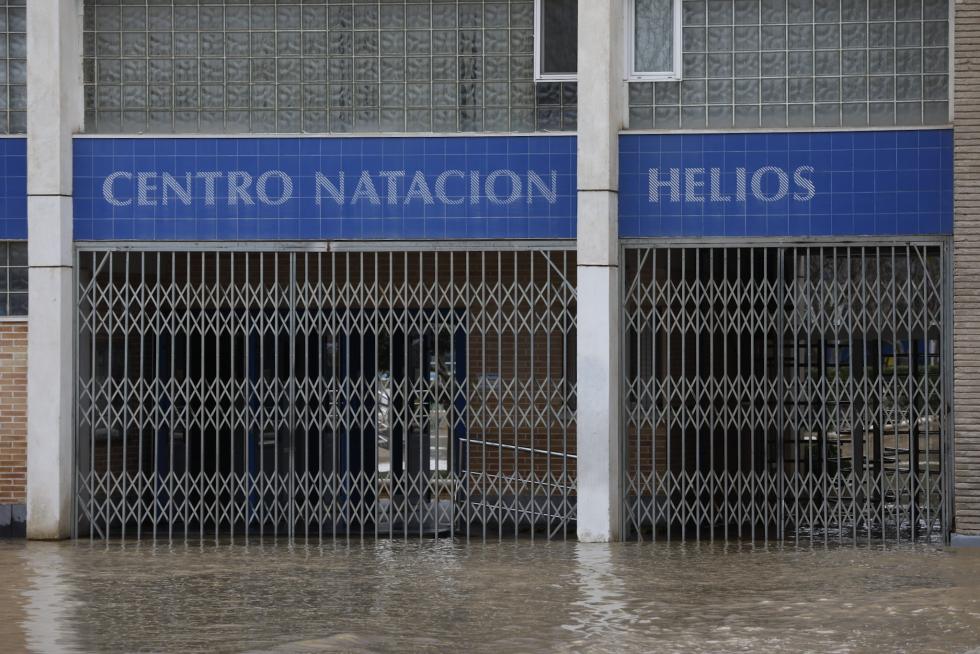 El río Ebro, a su paso por Zaragoza este martes, 14 de diciembre.