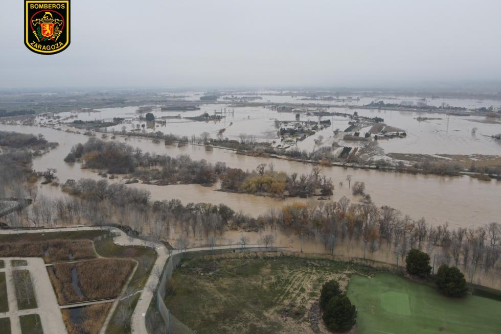 Crecida del Ebro a su paso por Zaragoza.