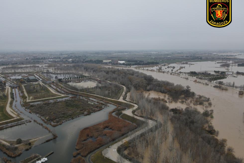 Crecida del Ebro a su paso por Zaragoza.