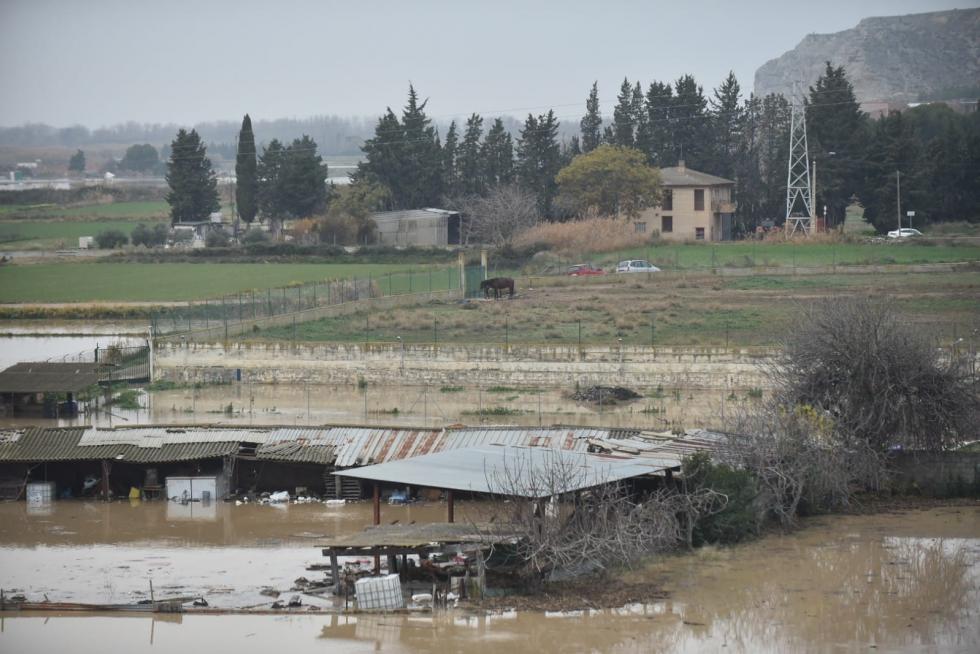 Crecida del Ebro a su paso por Zaragoza.