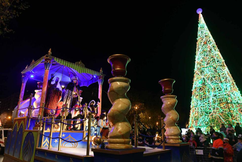 Foto de la cabalgata de los Reyes Magos de Zaragoza