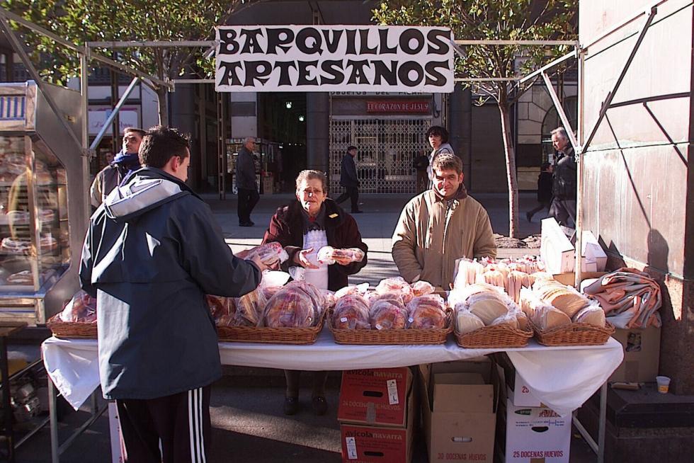 Entre roscones, música, gigantes y cabezudos. Así pasan los zaragozanos cada 29 de enero con motivo de la celebración de San Valero, patrón de Zaragoza. Este año, tras la descafeinada celebración del año pasado, la alegría volverá a las calles, aunque con restricciones. Echamos la vista atrás para recopilar algunos de los mejores momentos que nos ha dejado esta festividad desde el año 2000.