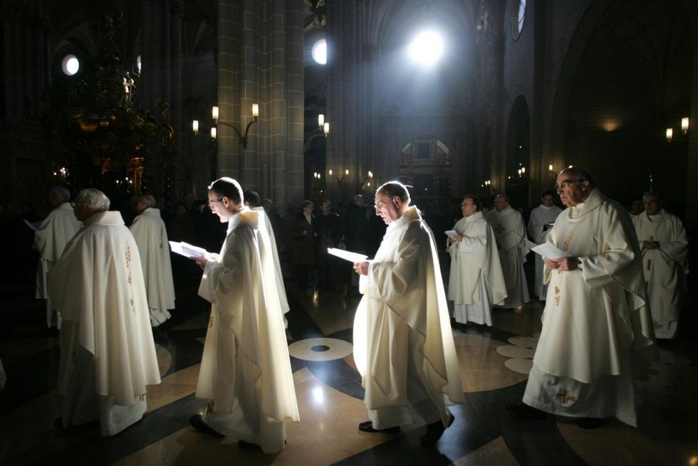Entre roscones, música, gigantes y cabezudos. Así pasan los zaragozanos cada 29 de enero con motivo de la celebración de San Valero, patrón de Zaragoza. Este año, tras la descafeinada celebración del año pasado, la alegría volverá a las calles, aunque con restricciones. Echamos la vista atrás para recopilar algunos de los mejores momentos que nos ha dejado esta festividad desde el año 2000.