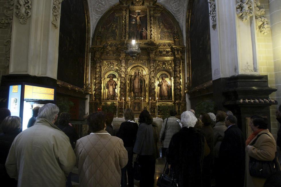 Entre roscones, música, gigantes y cabezudos. Así pasan los zaragozanos cada 29 de enero con motivo de la celebración de San Valero, patrón de Zaragoza. Este año, tras la descafeinada celebración del año pasado, la alegría volverá a las calles, aunque con restricciones. Echamos la vista atrás para recopilar algunos de los mejores momentos que nos ha dejado esta festividad desde el año 2000.