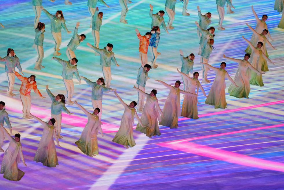 2022 Beijing Olympics - Closing Ceremony - National Stadium, Beijing, China - February 20, 2022. General view as fireworks explode above the stadium during the closing ceremony. REUTERS/David W Cerny OLYMPICS-2022-CLOSING/