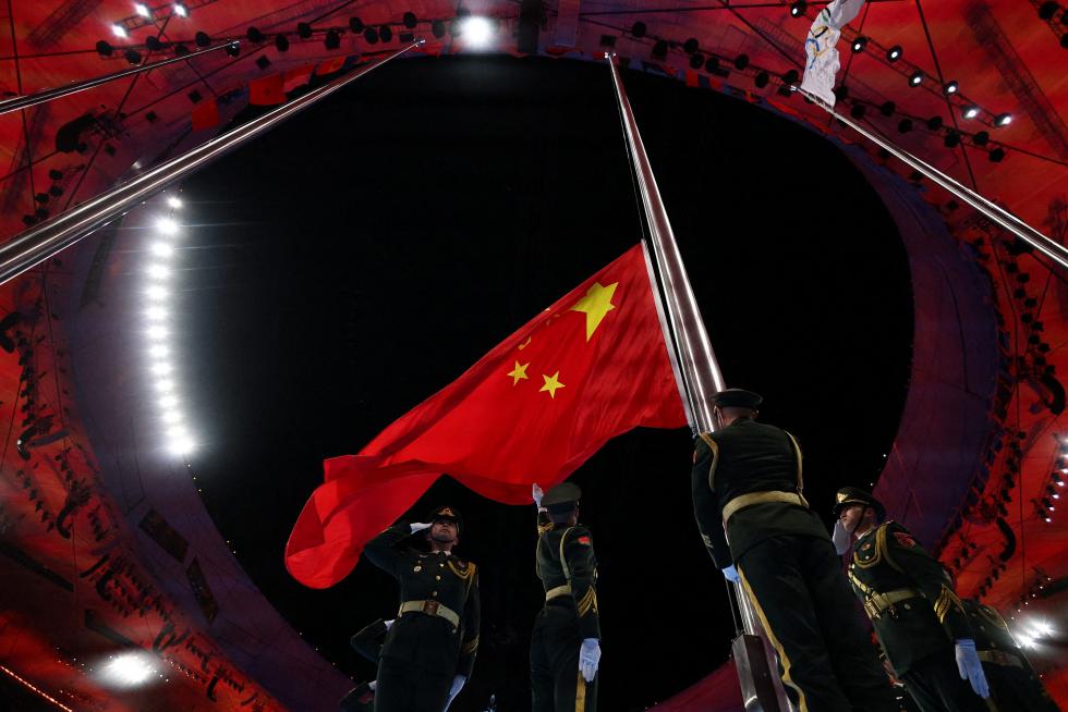 2022 Beijing Olympics - Closing Ceremony - National Stadium, Beijing, China - February 20, 2022. Volunteers are pictured during the closing ceremony. REUTERS/Aleksandra Szmigiel OLYMPICS-2022-CLOSING/