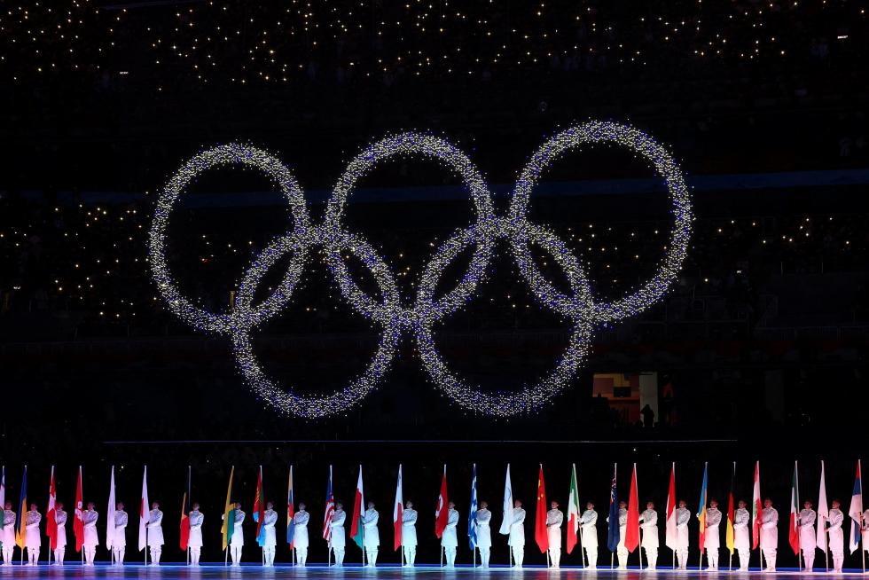 2022 Beijing Olympics - Closing Ceremony - National Stadium, Beijing, China - February 20, 2022. Fireworks explode during the closing ceremony. REUTERS/Fabrizio Bensch TPX IMAGES OF THE DAY OLYMPICS-2022-CLOSING/