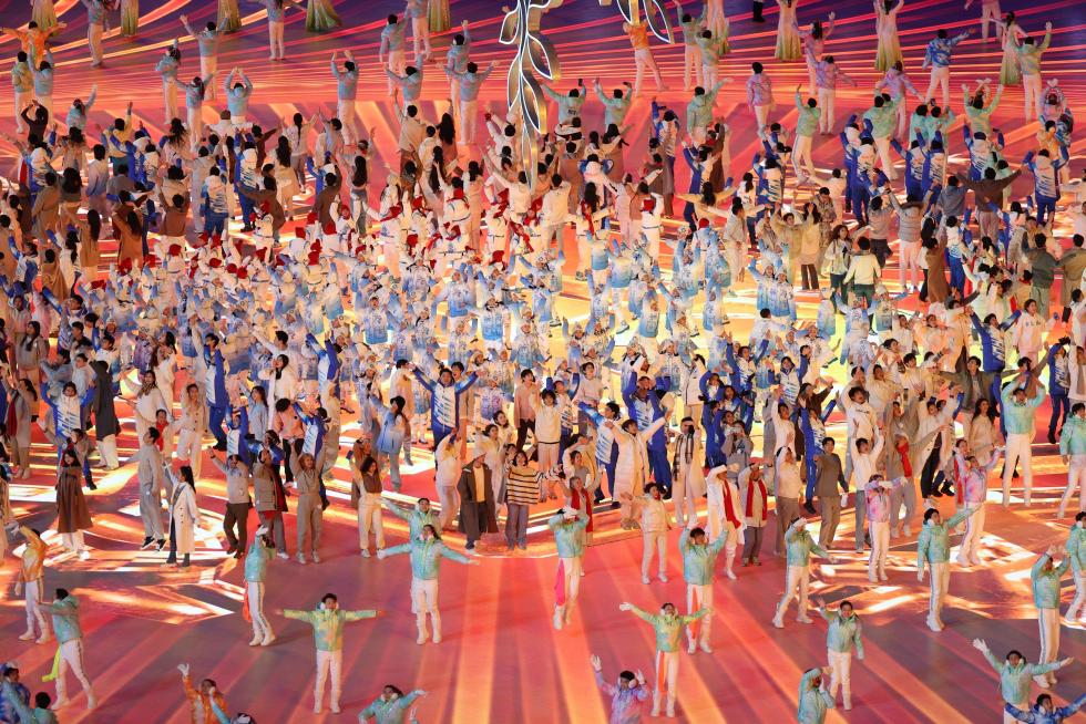 Beijing (China), 20/02/2022.- Artists perform during the Closing Ceremony for the Beijing 2022 Olympic Games at the National Stadium, also known as Bird's Nest, in Beijing China, 20 February 2022. EFE/EPA/JEROME FAVRE
CHINA BEIJING 2022 OLYMPIC GAMES
