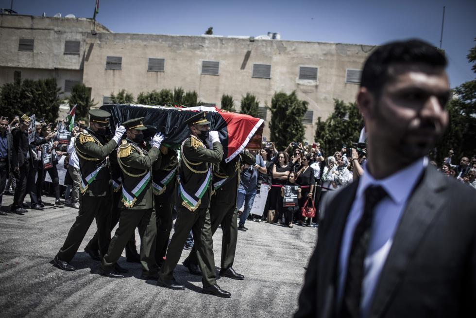 Enfrentamientos en el funeral de la periodista palestina asesinada
