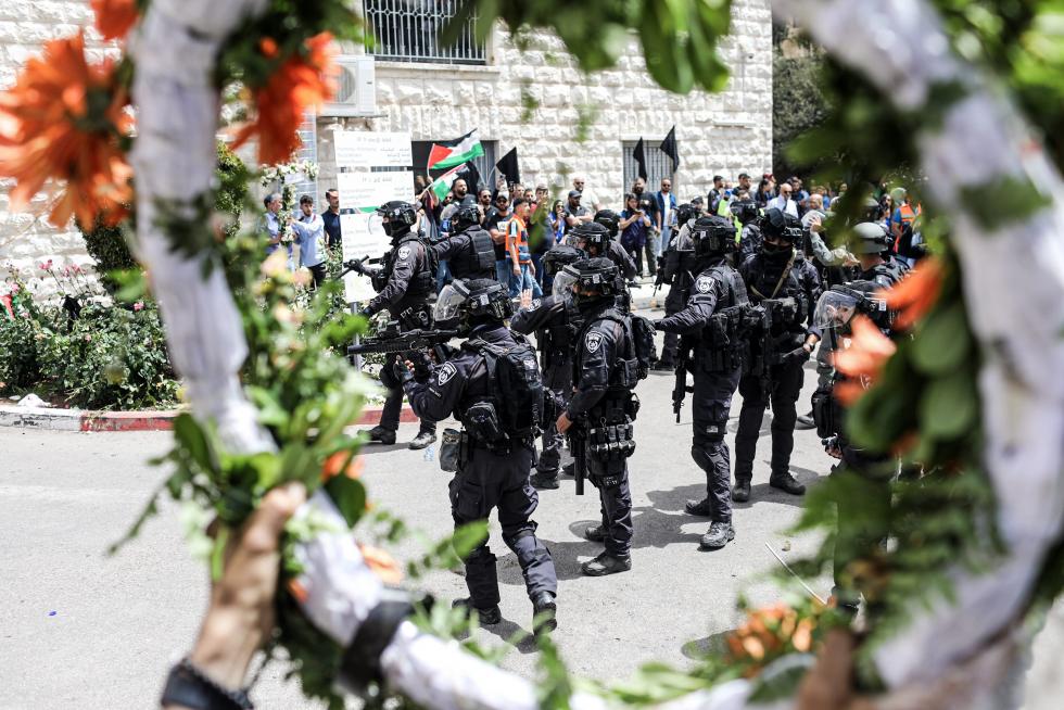 Enfrentamientos en el funeral de la periodista palestina asesinada