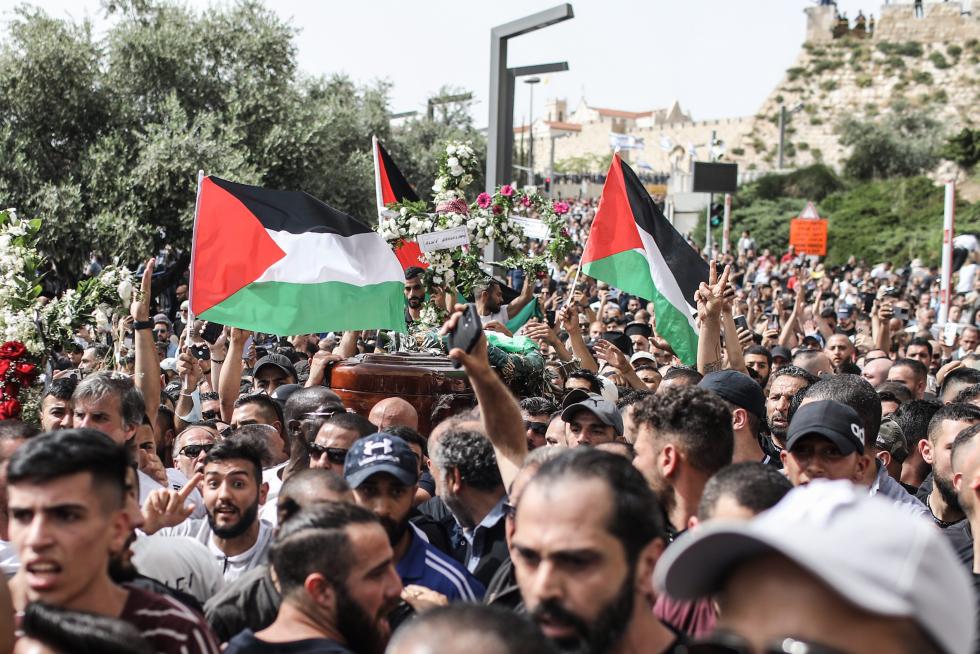 Enfrentamientos en el funeral de la periodista palestina asesinada