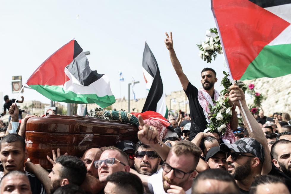 Enfrentamientos en el funeral de la periodista palestina asesinada
