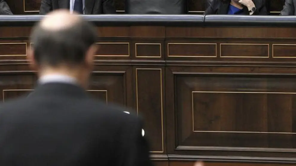 Rubalcaba habla en la primera sesión de control al Gobierno de Rajoy