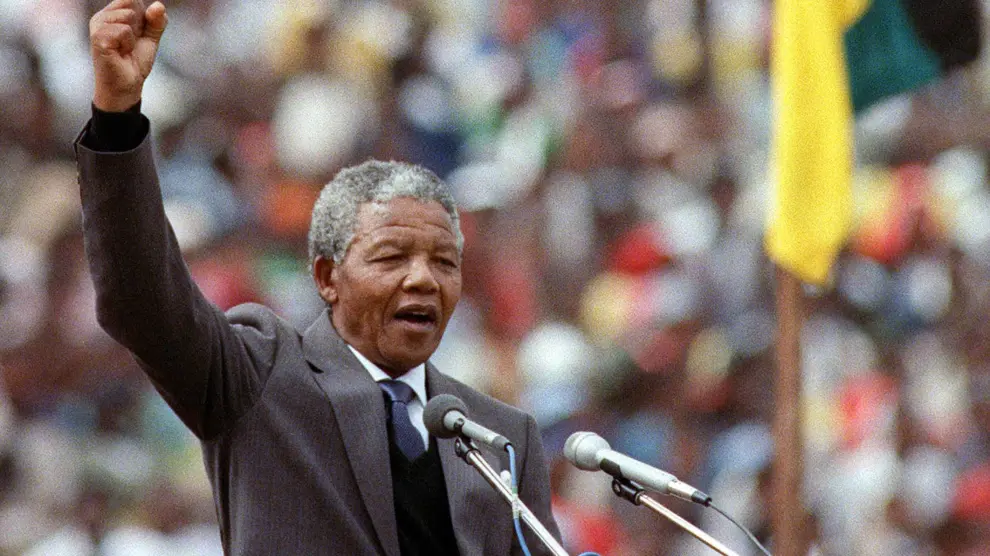Mandela en un discurso en Sudáfrica
