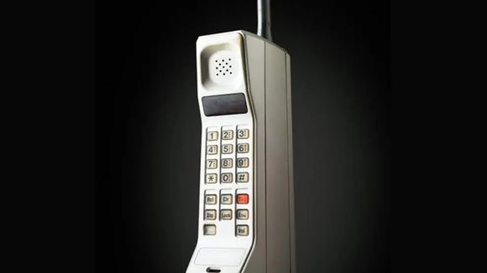 Cuánto pesaban los primero teléfonos móviles?