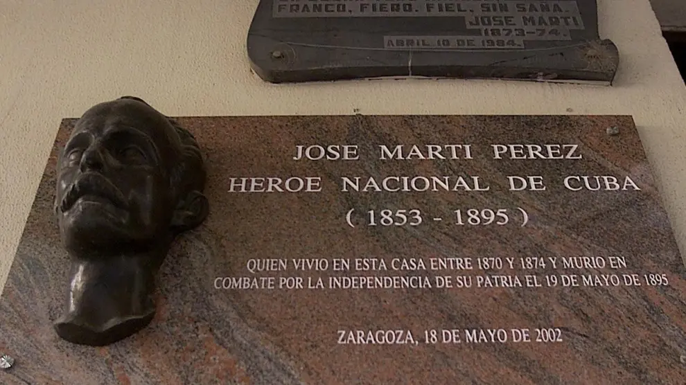 Placa en la casa de la calle Manifestación de Zaragoza en la que vivió José Martí entre 1870 y 1874.