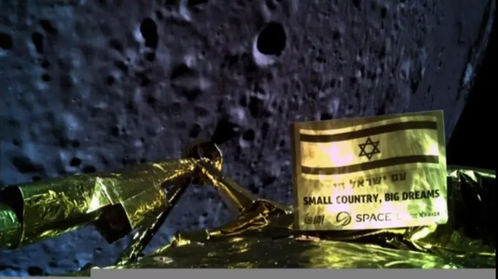 An image taken by Israel spacecraft, Beresheet, upon its landing on the moon, obtained by Reuters from Space IL on April 11, 2019. Courtesy Space IL/Handout via REUTERS ATTENTION EDITORS -THIS IMAGE HAS BEEN SUPPLIED BY A THIRD PARTY [[[REUTERS VOCENTO]]] ISRAEL-SPACE/