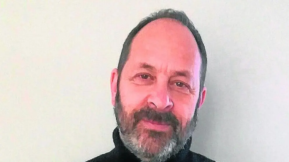 Javier Aguirre es profesor de filosofía y coordinador de 'Rolde'.