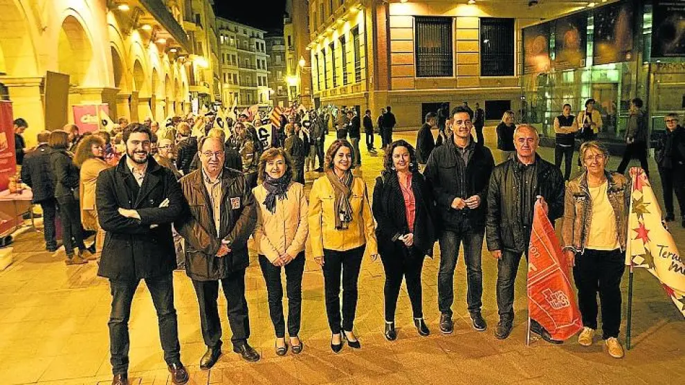 De izquierda a derecha, los candidatos a la alcaldía por Vox PAR, CHA, PP, Ganar, Cs, PSOE y Espacio Municipalista.