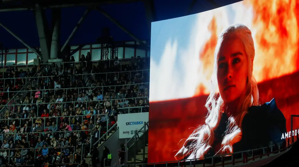 The character Daenerys Targaryen is seen on an advertisement screen before the screening of the final episode of Game of Thrones on a 20-meter-high screen at RZD Arena in Moscow, Russia May 20, 2019. REUTERS/Maxim Shemetov [[[REUTERS VOCENTO]]] TELEVISION-GAME OF THRONES/RUSSIA-FINALE SCREENING
