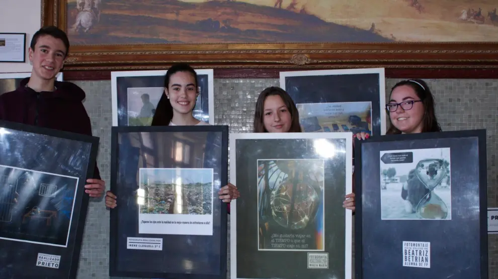 Jose Antonio Prieto, Irene Cloquell y Mireia Marín ganadores dela categoría A y Beatriz Betrian tercer premio de la categoría B