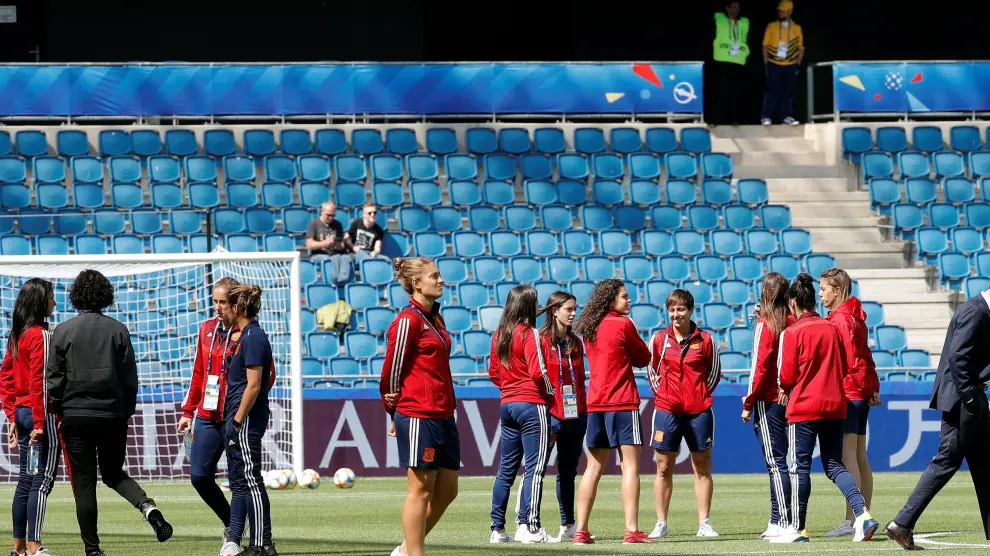 La selección española femenina de fútbol, en un entrenamiento.