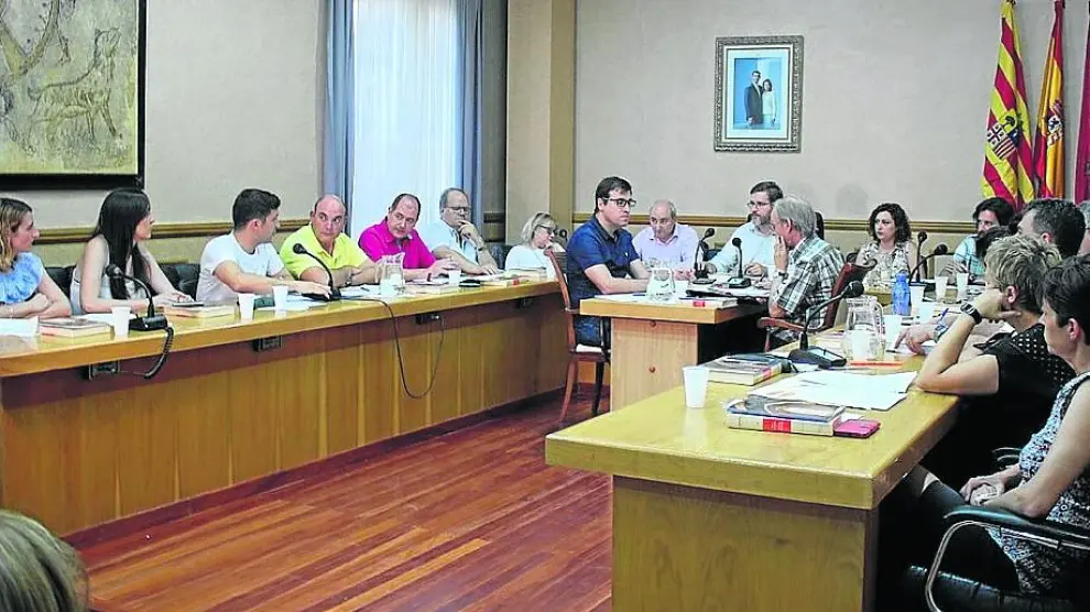 La corporación municipal celebró el primer pleno de la nueva legislatura en Alcañiz