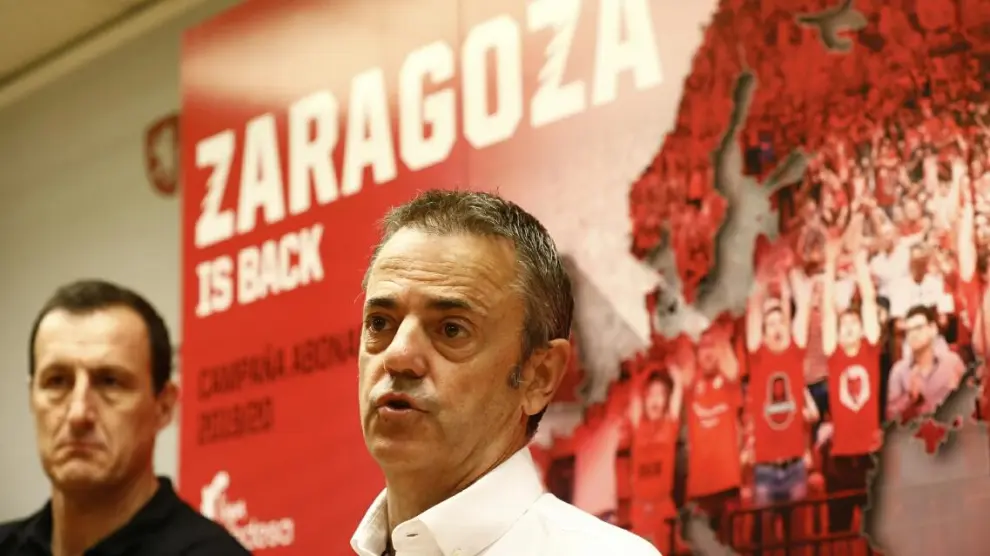 Rueda de prensa del entrenador de Basket Zaragoza, Porfirio Fisac, con motivo de su renovación las dos próximas temporadas