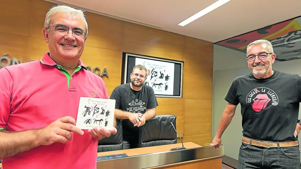 Manuel Domínguez, Francho Sarrablo e Ignacio Pardinilla, ayer en la DPH, donde presentaron su nuevo disco