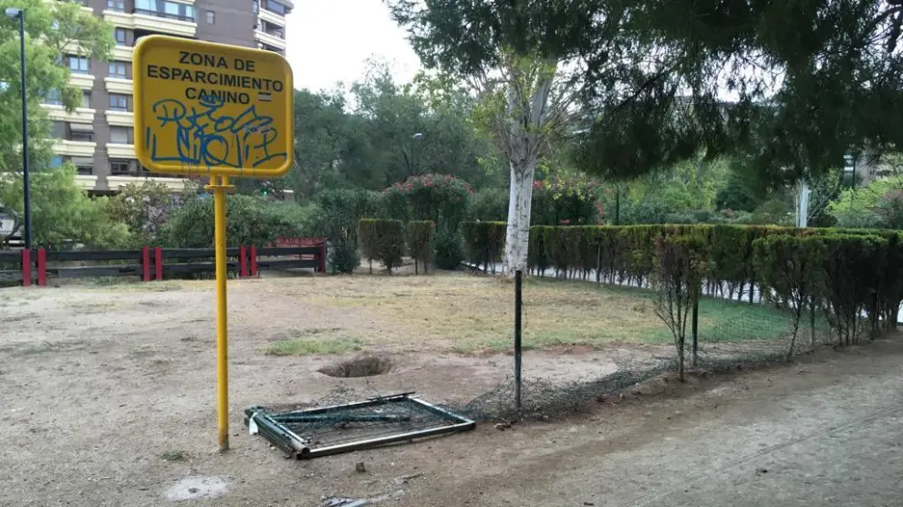 Zona para perros del parque Miraflores.