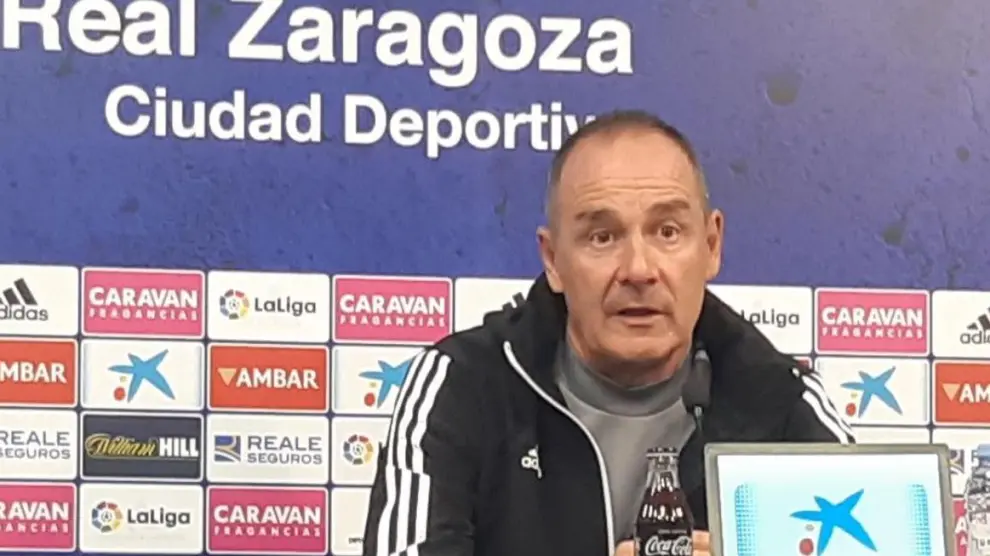Víctor Fernández, a primera hora de la tarde de este viernes en la Ciudad Deportiva, en la rueda de prensa previa al viaje a Gijón.