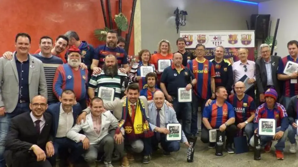 Aficionados del Barça pertenecientes a las peñas de Aragón, Navarra y La Rioja.
