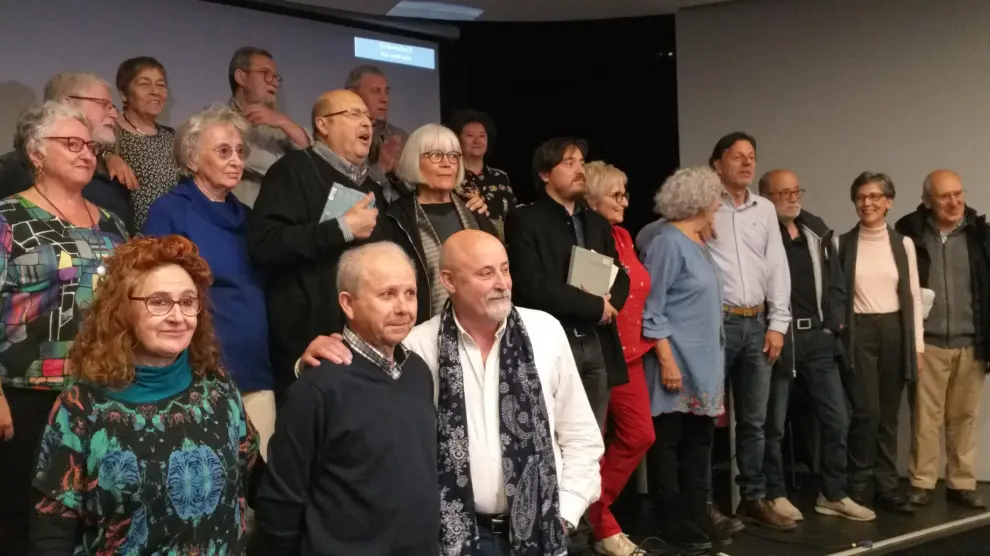 Cuarenta y cinco años después, casi todos los cantautores y músicos que participaron en el Encuentro se reunieron en el Teatro Principal para presentar el disco-libro conmemorativo editado por Prames.