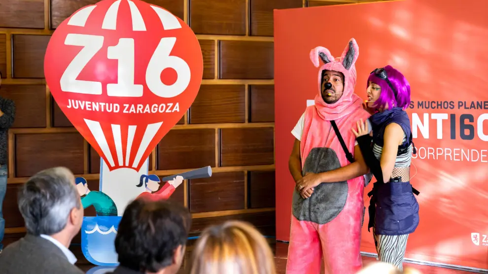 Presentación del programa Z16 para jóvenes en Zaragoza