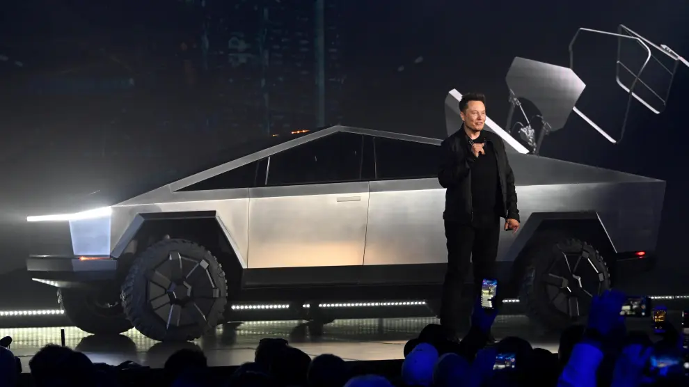 Elon Musk durante la presentación del nuevo 'pick up' de Tesla