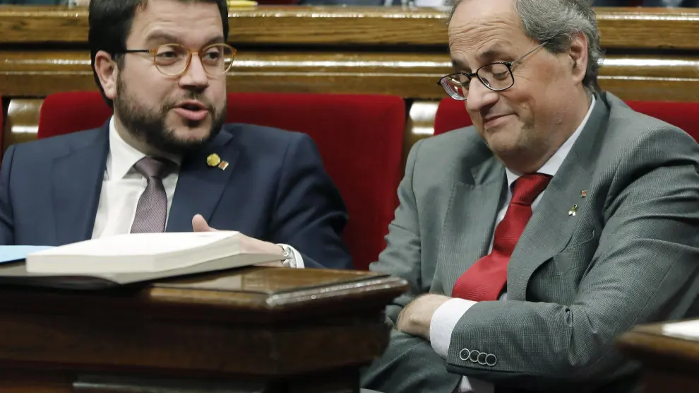 Pere Aragonès y Quim Torra, este miércoles en el Parlament catalán.