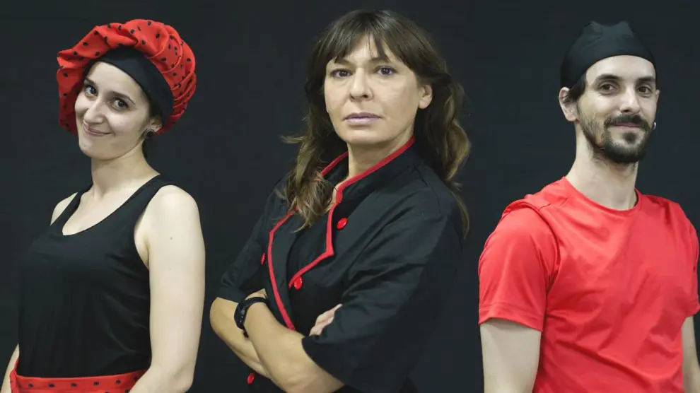 Amparo Luberto, Ana García e Ignacio Otín, los actores de 'Sin reservas'.