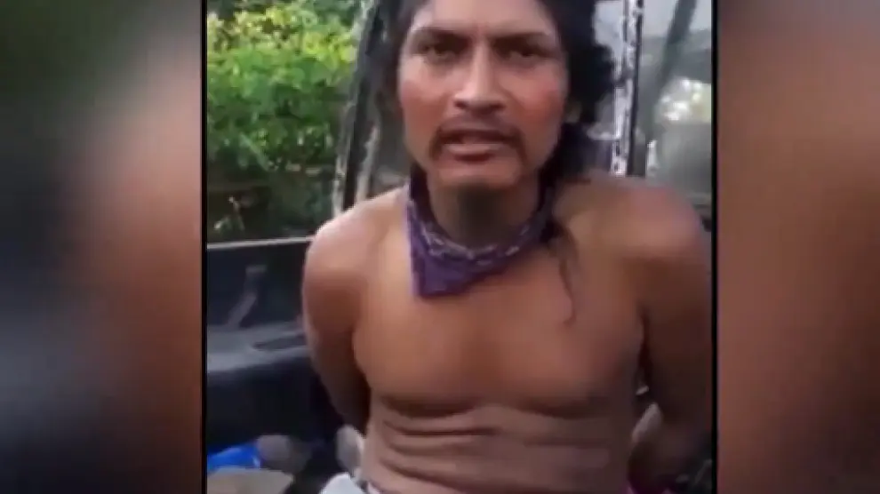 Fotograma del vídeo en el que Denis Flores Gómez confiesa el asesinato.
