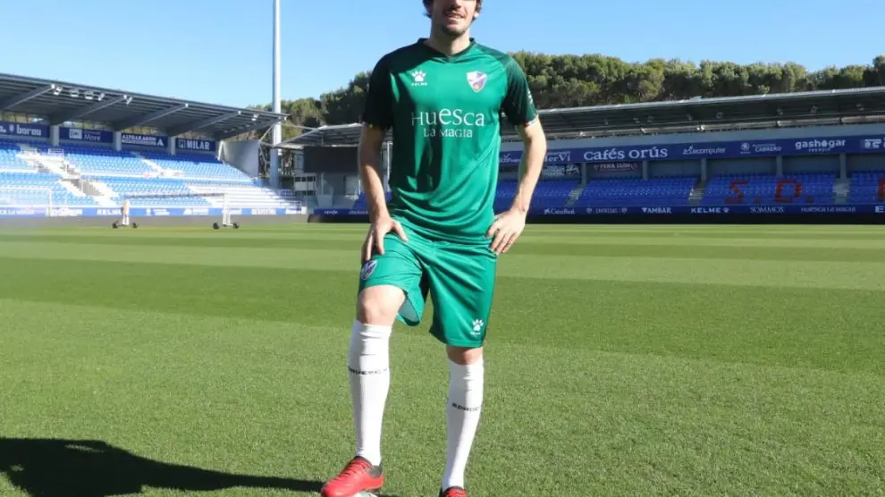 Eugeni, durante la presentación de la equipación verde de la SD Huesca