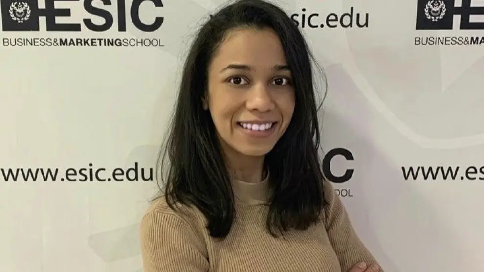Regina Erazo, alumna del máster de Marketing Digital de ESIC.