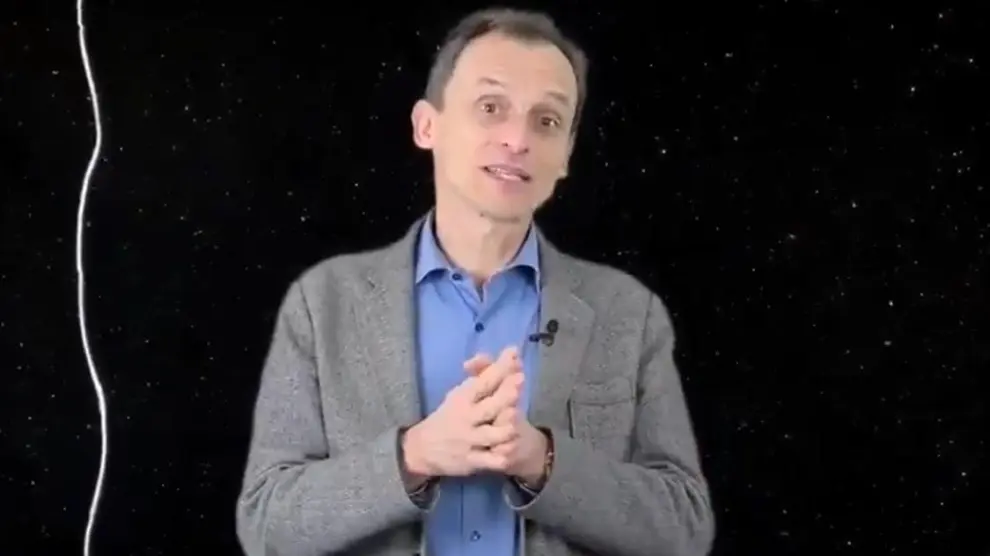 Pedro Duque, en una imagen del vídeo sobre cuerdas y satélites.
