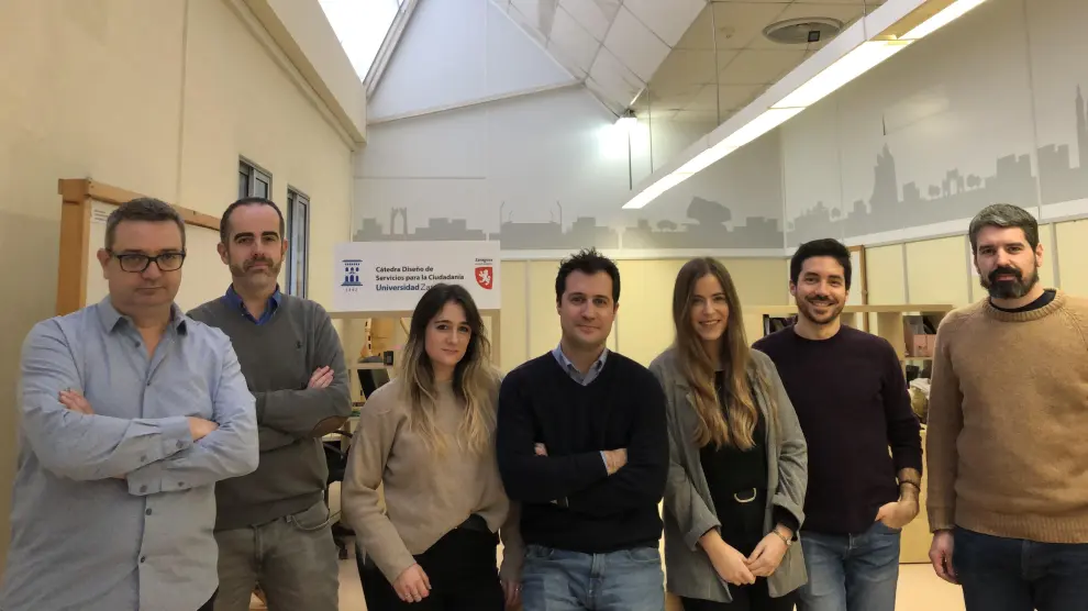 Foto de grupo del equipo de investigación G2PM de la Universidad de Zaragoza, entre los que está Susana Díez.
