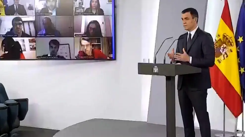 Pedro Sánchez durante la rueda de prensa de ayer en la Moncloa.